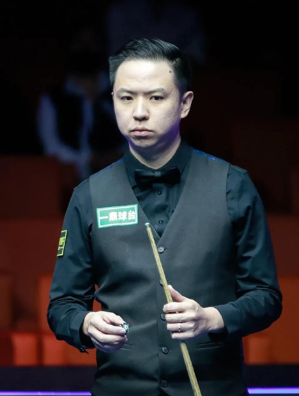 个高空球让 个高空球让